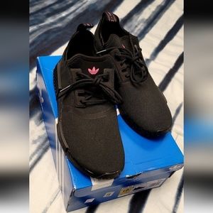 Adidas nmd r1 fashion sneakers SIZE 10